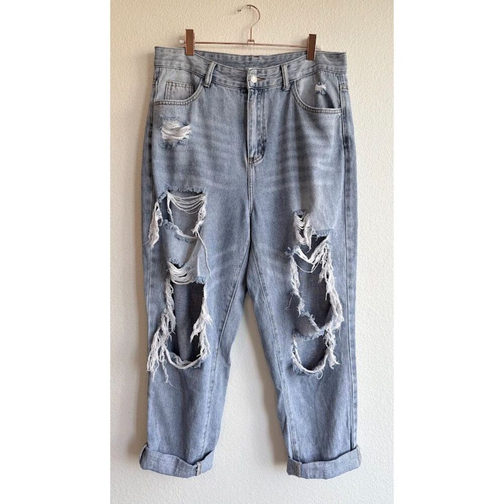Super Distressed Wide Leg High Rise Jeans in Light Blue Stonewash size Large